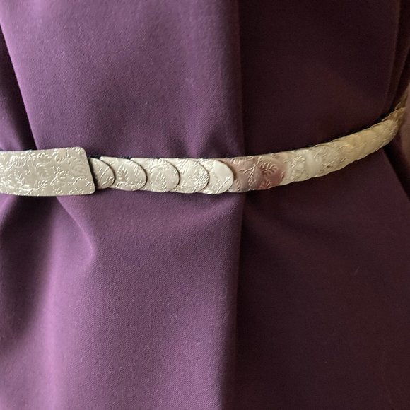 Vintage Metal Belt Gold Tone - Picture 1 of 14